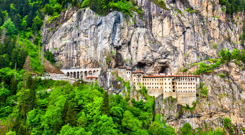 Kars - Tiflis - Batum - Ayder ( 4 gece konaklamalı İzmir - Kars ; Trabzon - İzmir )