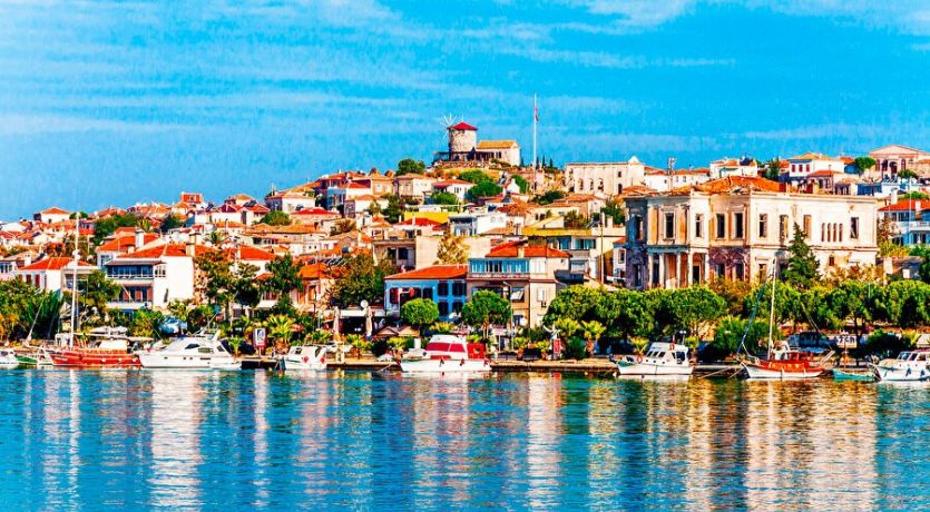 Foça - Aşıklar Şelalesi -  Cunda ( Alibey Adası ) - Şeytan Sofrası